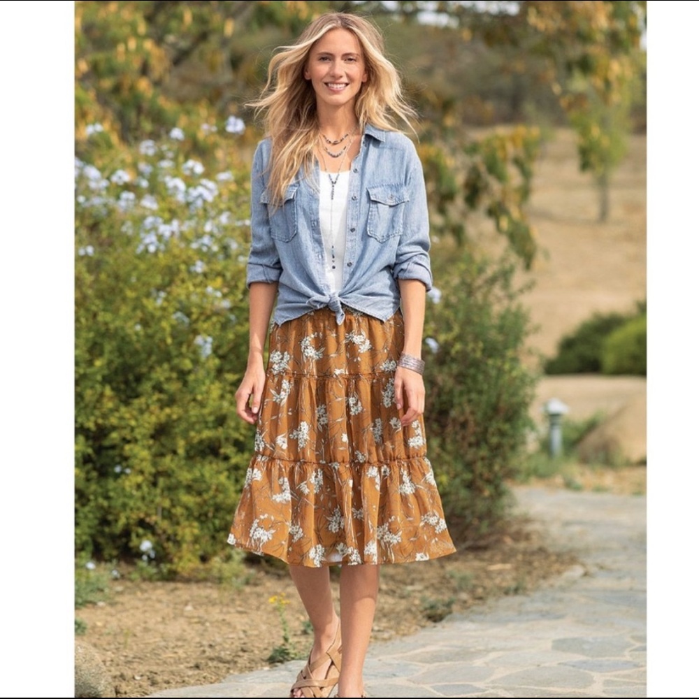 NWOT Blue Tassel for Sahalie Tiered Floral Skirt